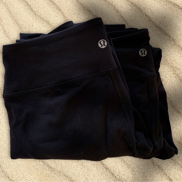 Lululemon Align black 25” size 6 - Picture 2 of 9